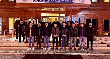 Akçadağ Belediye Başkanı Ulutaş sahurda gençlerle buluştu