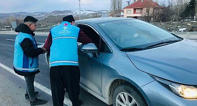 Akdağmadeni'nde yolculara 'iftara 5 kala' sürprizi