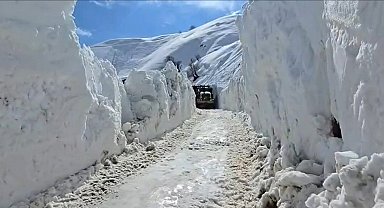 Aktoprak yolundaki çığ temizlendi