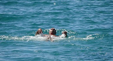 Alanya'da mart güneşi: Hava sıcaklığı 18'e çıktı, sahiller harekenlendi