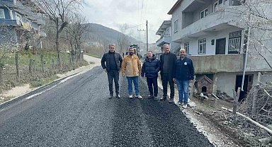 Alaplı'da ağır tonajlı kamyonların bozduğu yollar bakıma alındı