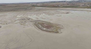 Allı turnaların yuvası yok oluyor