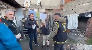 Alman anneden kaçırılan çocuk 7 yıl sonra harabe evde böyle bulundu