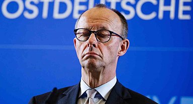 Almanya Başbakanı Merz: "ABD ve İsrail'in İran'da rejim değişikliğini başarabileceklerini sanmıyorum"