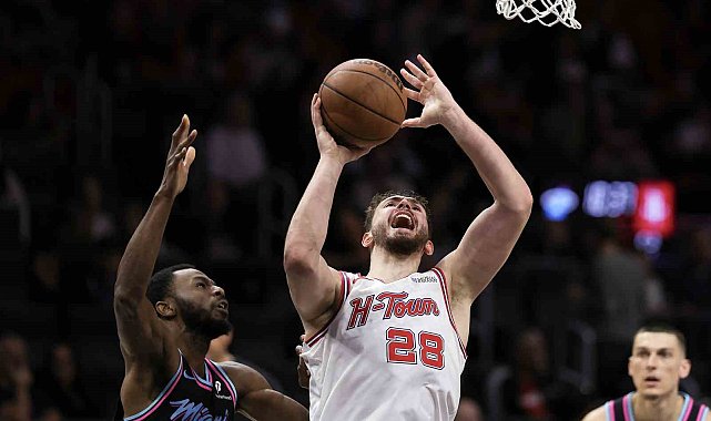 Alperen Şengün 13 sayı, 6 ribaund ile oynadı