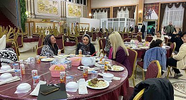 Altıntaş Kaymakamı Ayşegül Yıldırım, vatandaşlarla iftar sofrasında buluştu