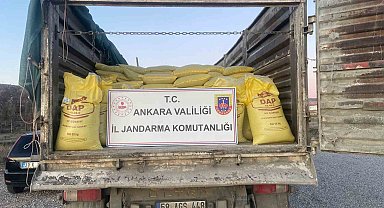Ankara'da 5 milyon lira değere yakın 30 ton sahte gübre ele geçirildi