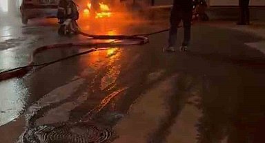 Ankara'da alev alan elektrikli otomobil kullanılmaz hale geldi