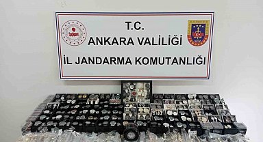 Ankara'da kaçakçılık operasyonları: Yasa dışı yollarla yurda sokulmuş tütün ürünü, gıda malzemesi ve çok sayıda saat ele geçirildi