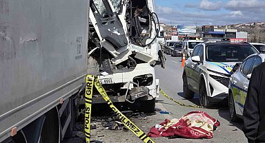 Ankara'da tıra çarpan tanker şoförü hayatını kaybetti