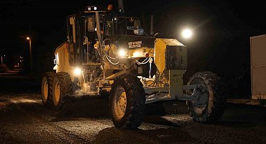 Antakya'da yol bakım ve onarım çalışmaları sürüyor