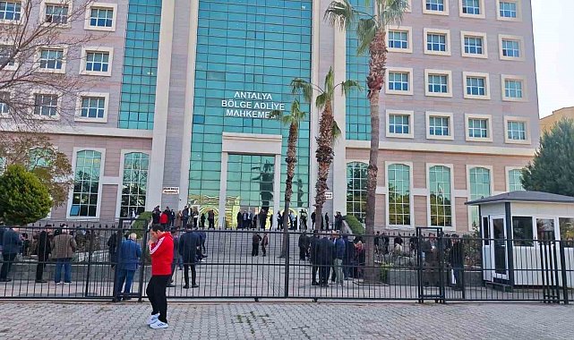 Antalya Büyükşehir Belediyesi soruşturması davasında tutuklu sanıklardan 3'üne tahliye