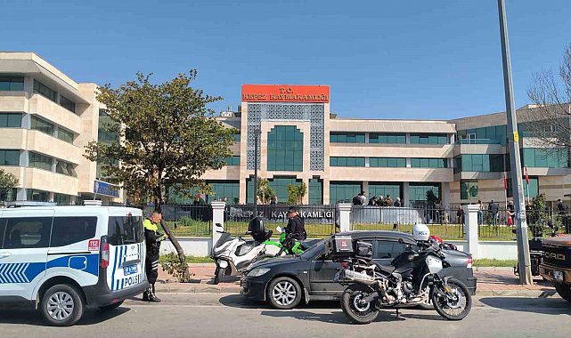 Antalya Kepez Kaymakamlığında silah sesleri duyuldu