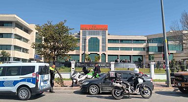 Antalya Kepez Kaymakamlığında silah sesleri duyuldu