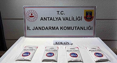 Antalya'da 1 kilo 380 gram kokain ele geçirildi, 2 şüpheli tutuklandı