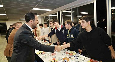 Arnavutköy'de Ramazan coşkusuna AK Parti İstanbul İl Başkanı Abdullah Özdemir eşlik etti