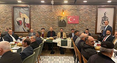 Arpaçay Kaymakamı Akköz, muhtarlarla iftar sofrasında buluştu
