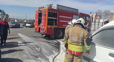 Arsuz'da araç yangını