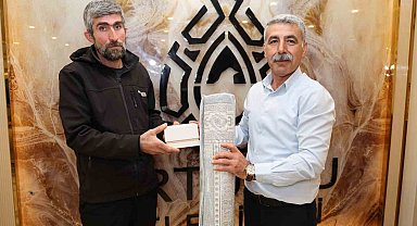 Artuklu Belediyesinden özverili temizlik işçilerine anlamlı ödül