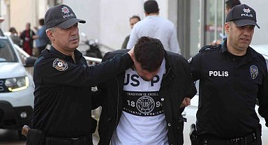 Ayağıyla araç sürdü: Ev hapsi ve her türlü motorlu araç kullanmama cezası aldı