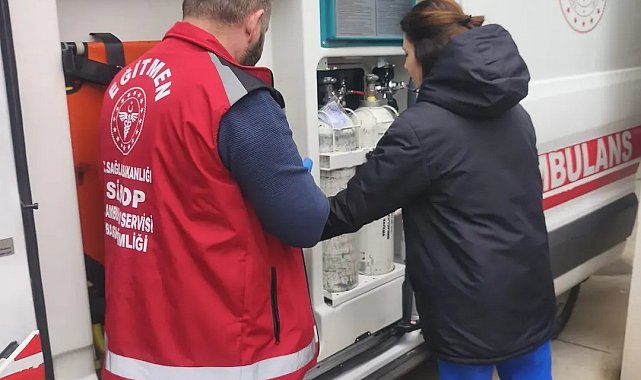 Ayancık'ta sağlık çalışanlarına teknik eğitim desteği