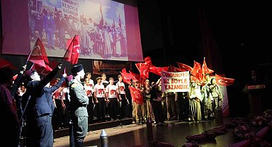 Aydın'da İstiklal Marşı'nın kabulü törenle kutlandı