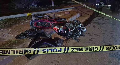 Aydınlatma direğine çarpan motosiklet sürücüsü hayatını kaybetti