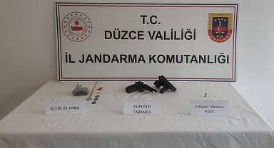 Aynı yöntemle evleri soyan 3 hırsız yakalandı