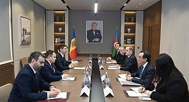 Azerbaycan, İran'daki tüm diplomatik personelini geri çekiyor