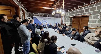 Bakan Çiftçi: "En fazla soruşturma izni verilen belediyeler AK Parti'li belediyelerdir"