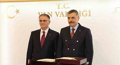 Bakan Çiftçi Van'da