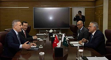 Bakan Fidan, Azerbaycanlı ve Pakistanlı mevkidaşlarıyla görüştü