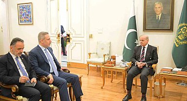 Bakan Fidan, Pakistan Başbakanı Şerif tarafından kabul edildi