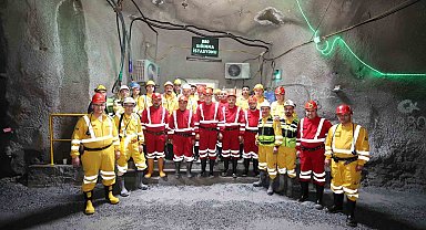 Bakan Işıkhan, yerin 320 metre altında maden işçileriyle sahur yaptı