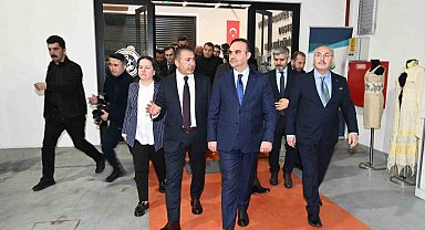 Bakan Kacır, DTO'nun Teknik Tekstil Merkezini inceledi