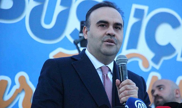 Bakan Kacır, Kocaeli'de üniversite öğrencileriyle iftarda buluştu