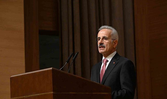 Bakan Uraloğlu: "5G hizmetlerini 2 yıl içerisinde ülkemizin her bir noktasında vatandaşlarımızın hizmetine sunacağız"