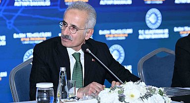 Bakan Uraloğlu: "800 tane geminin hala Hürmüz Boğazı'nda olduğunu söyleyebilirim"