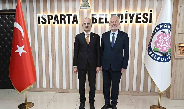 Bakan Uraloğlu: "Isparta'da güzel işler yapılıyor"