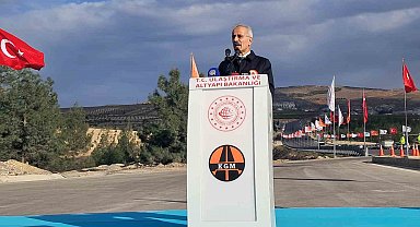 Bakan Uraloğlu: "Kilis'in ulaşım ve iletişim altyapısına 24 yılda yaklaşık 9,3 milyar lira yatırım gerçekleştirdik"