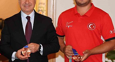 Başkan Aras'tan dünyada 'Yılın Okçusu' seçilen Haney'e kutlama