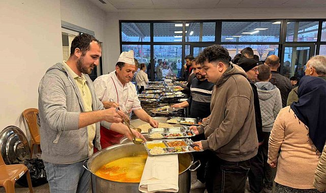 Başkan Arslan, Elmalı Mahallesi hemşehrileriyle iftarda buluştu