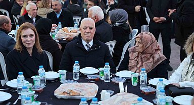 Başkan Bozbey kendi mahallesinde komşularıyla iftar yaptı