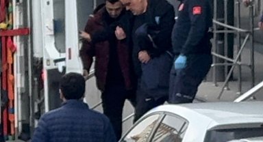 Başkan Bozbey'in de dahil olduğu soruşturmada gözaltındaki müteahhit fenalaştı, ambulansla hastaneye kaldırıldı