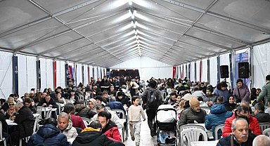 Başkan Çerçioğlu, vatandaşlarla iftar sofrasında bir araya geldi