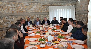 Başkan Ertaş, belediye ekibiyle çalışmaları değerlendirdi