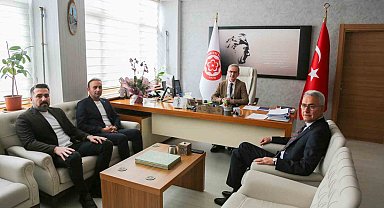 Başkan Özdemir, medikal firmaların mağduriyetlerini Doğan ile görüştü