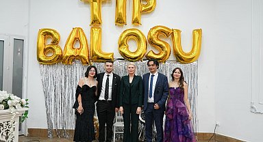 Başkan Subaşı Tıp Fakültesi öğrencilerinin balosuna katıldı