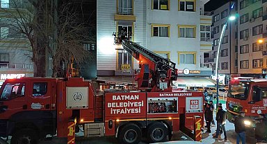 Batman'da 7 katlı binada korkutan yangın