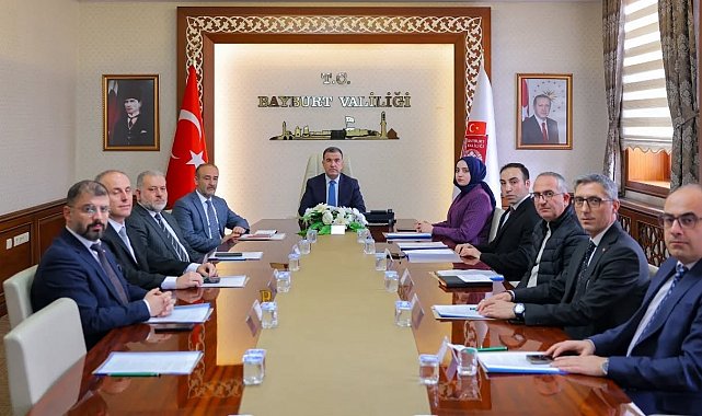 Bayburt'ta hayvanları korumaya yönelik sürdürülen çalışmalar toplantıda değerlendirildi